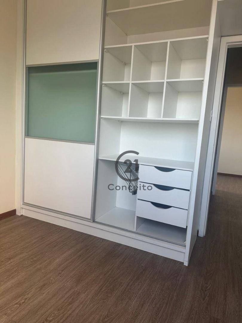 Apartamento para alugar com 3 quartos, 93m² - Foto 14