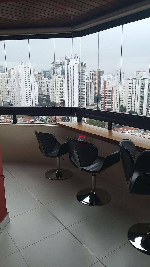 Apartamento à venda com 3 quartos, 197m² - Foto 5