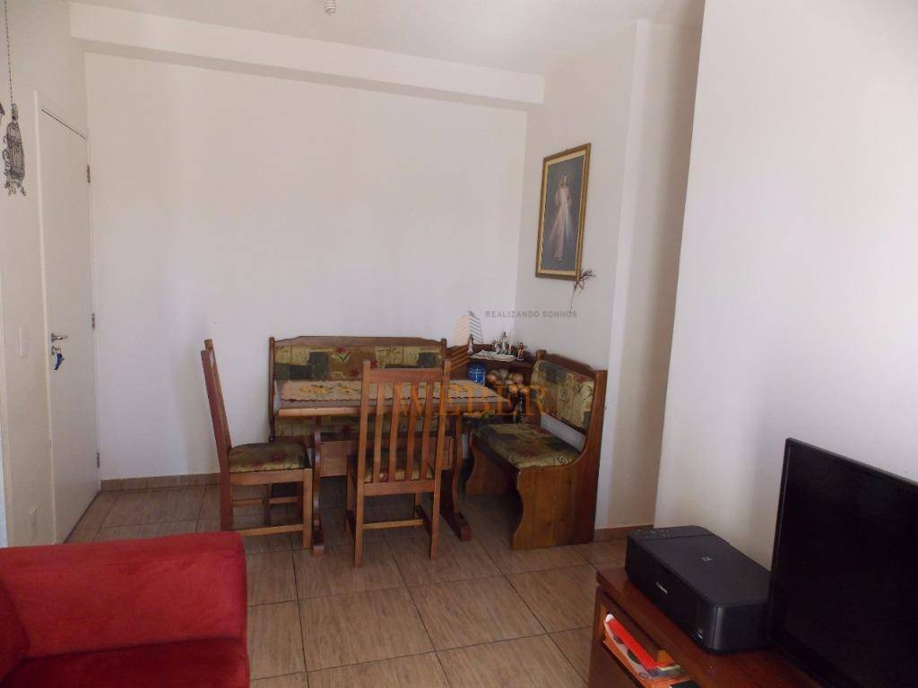 Apartamento à venda com 2 quartos, 50m² - Foto 2