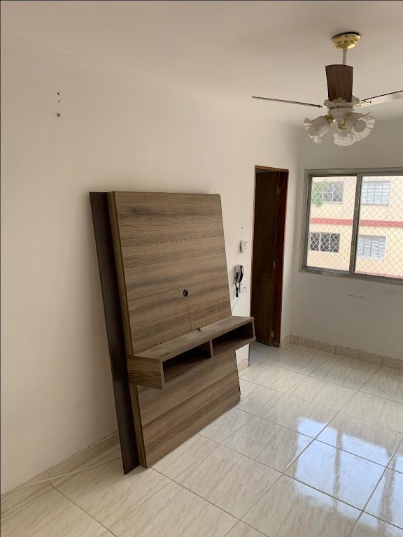 Apartamento para alugar com 1 quarto, 45m² - Foto 4