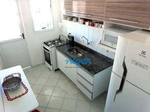 Apartamento à venda com 2 quartos, 70m² - Foto 2