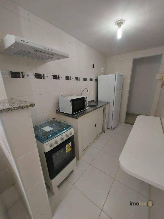 Apartamento à venda com 2 quartos, 67m² - Foto 3