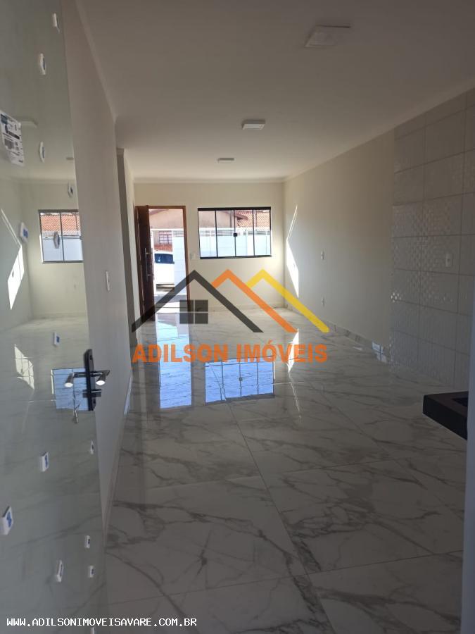 Casa à venda com 2 quartos, 260m² - Foto 2