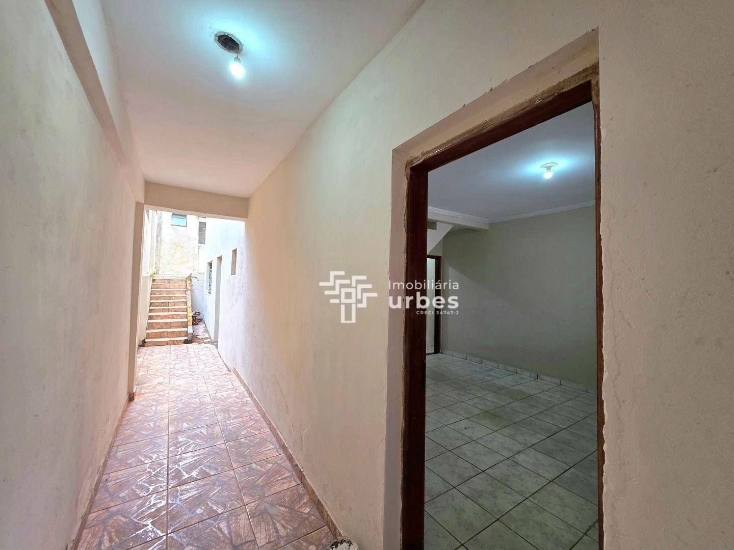 Casa à venda com 3 quartos, 184m² - Foto 4