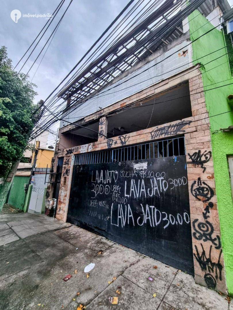 Casa à venda e aluguel com 3 quartos, 280m² - Foto 3