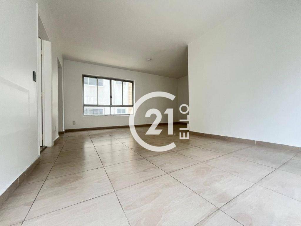 Apartamento para alugar com 3 quartos, 157m² - Foto 3