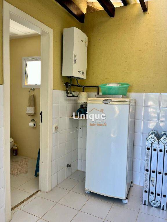 Casa de Condomínio à venda com 4 quartos, 250m² - Foto 18