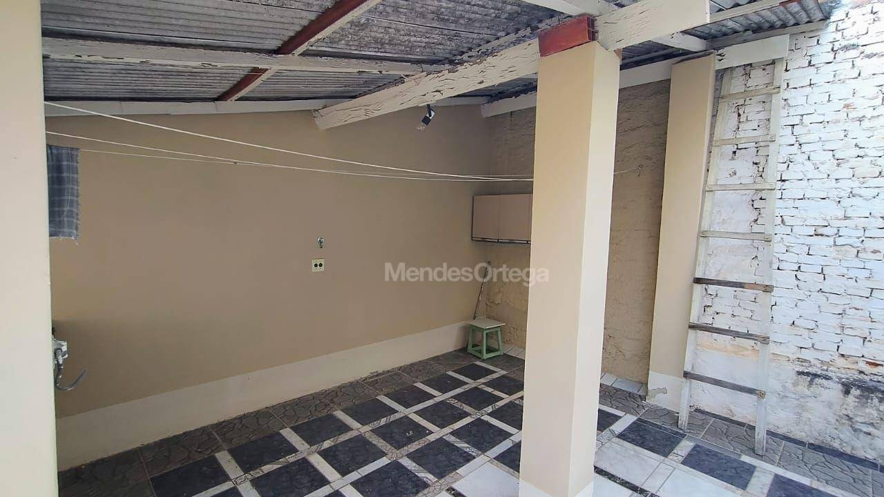 Casa à venda com 3 quartos, 143m² - Foto 27