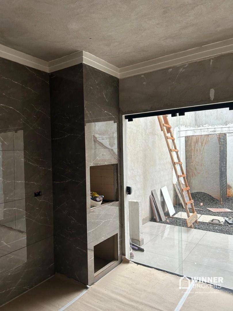 Casa à venda com 3 quartos, 78m² - Foto 11