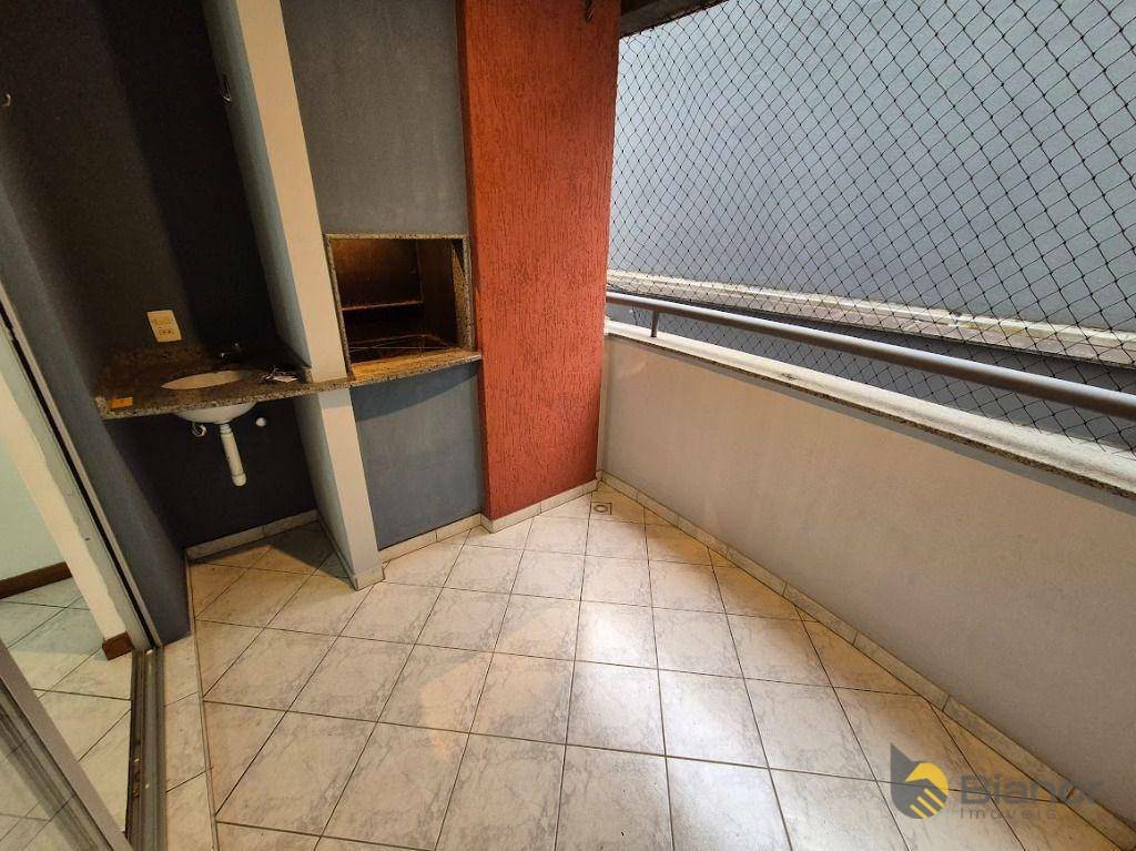 Apartamento para alugar com 2 quartos, 73m² - Foto 7