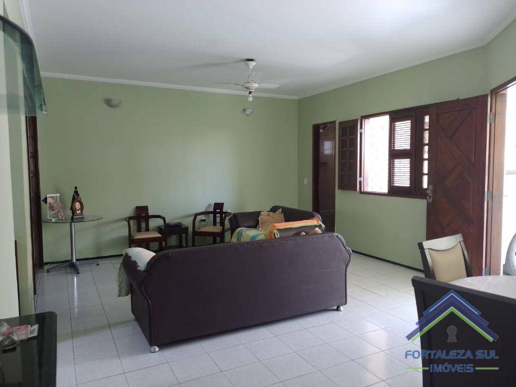 Casa à venda com 3 quartos, 174m² - Foto 4