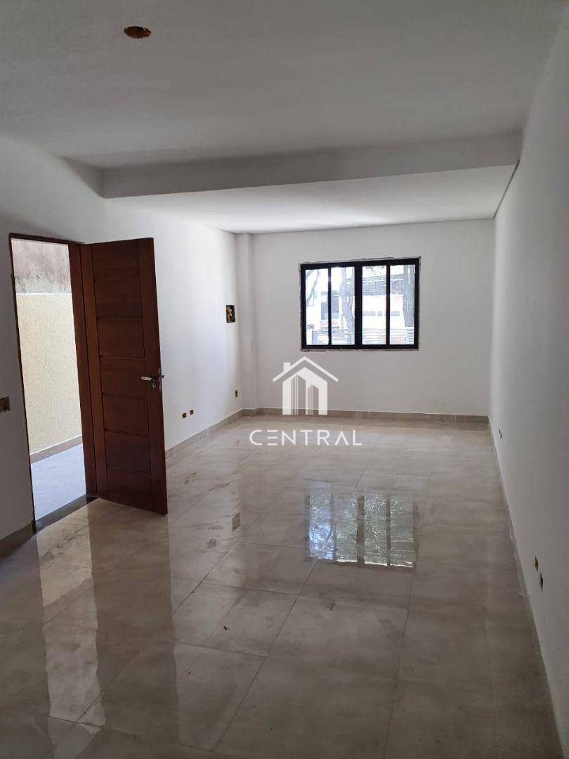 Sobrado à venda com 3 quartos, 100m² - Foto 1