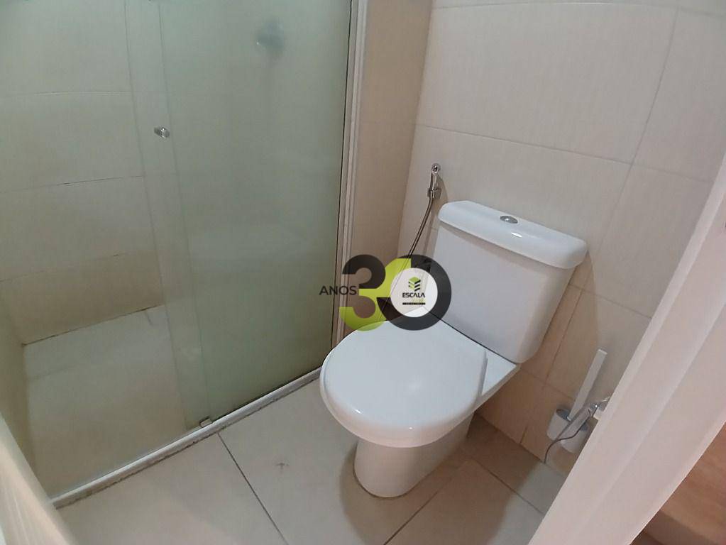 Apartamento para alugar com 1 quarto, 45m² - Foto 9