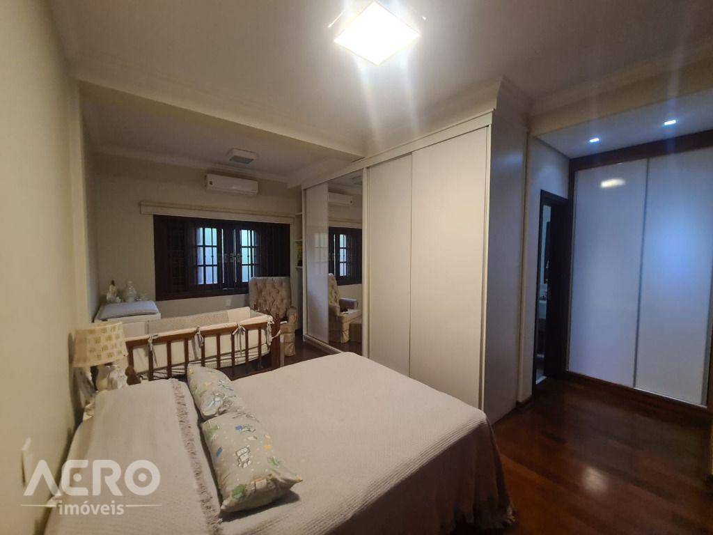 Casa de Condomínio à venda com 5 quartos, 700m² - Foto 53