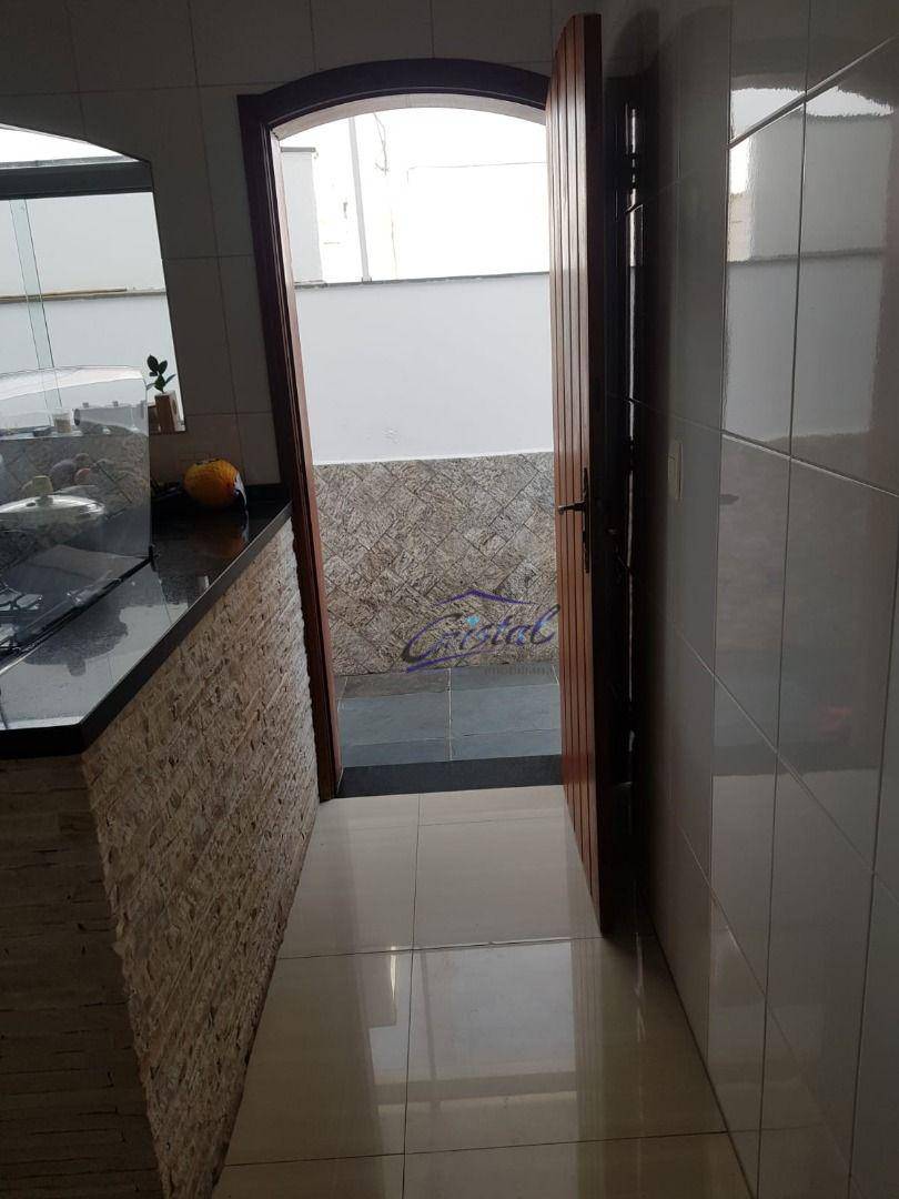 Casa de Condomínio à venda com 4 quartos, 240m² - Foto 37