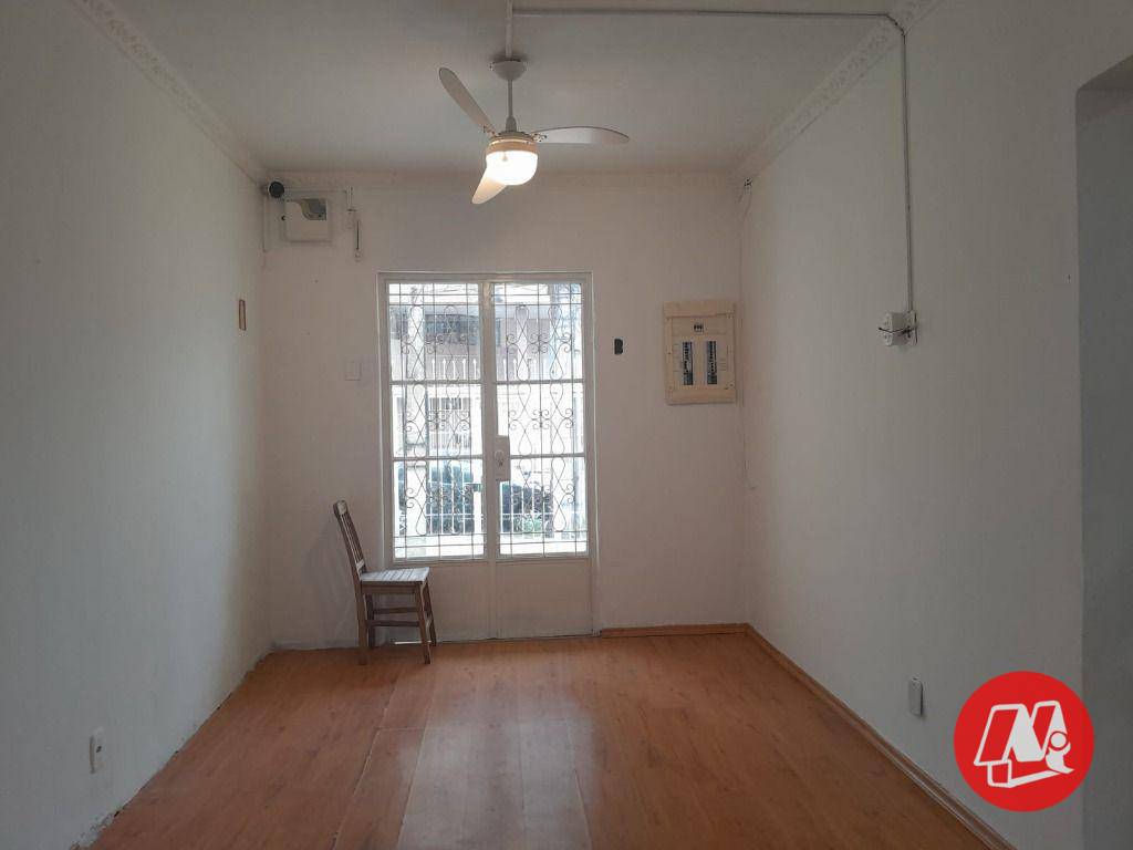 Casa para alugar com 2 quartos, 220m² - Foto 8