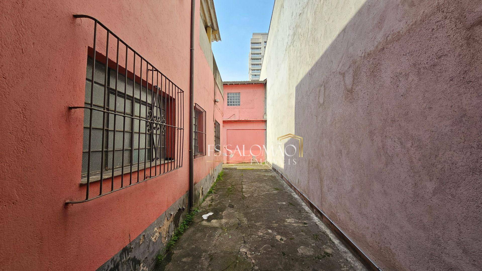 Casa para alugar com 4 quartos, 385m² - Foto 21