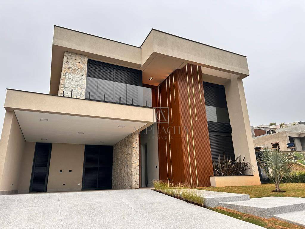 Casa de Condomínio à venda com 4 quartos, 440m² - Foto 1