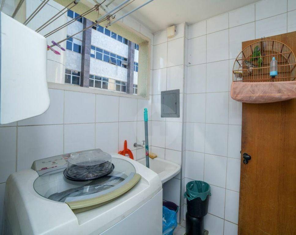 Cobertura à venda com 4 quartos, 180m² - Foto 2