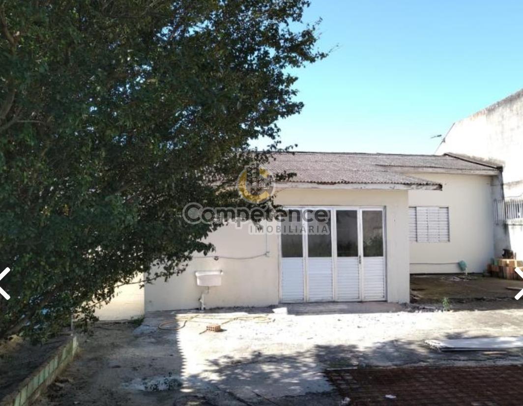 Casa à venda com 3 quartos, 90m² - Foto 1
