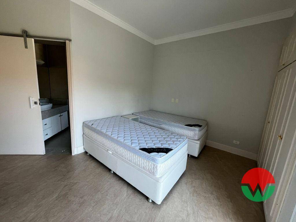 Casa de Condomínio à venda com 4 quartos, 300m² - Foto 13