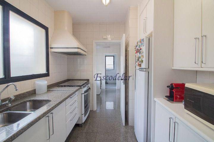 Apartamento à venda com 4 quartos, 193m² - Foto 16