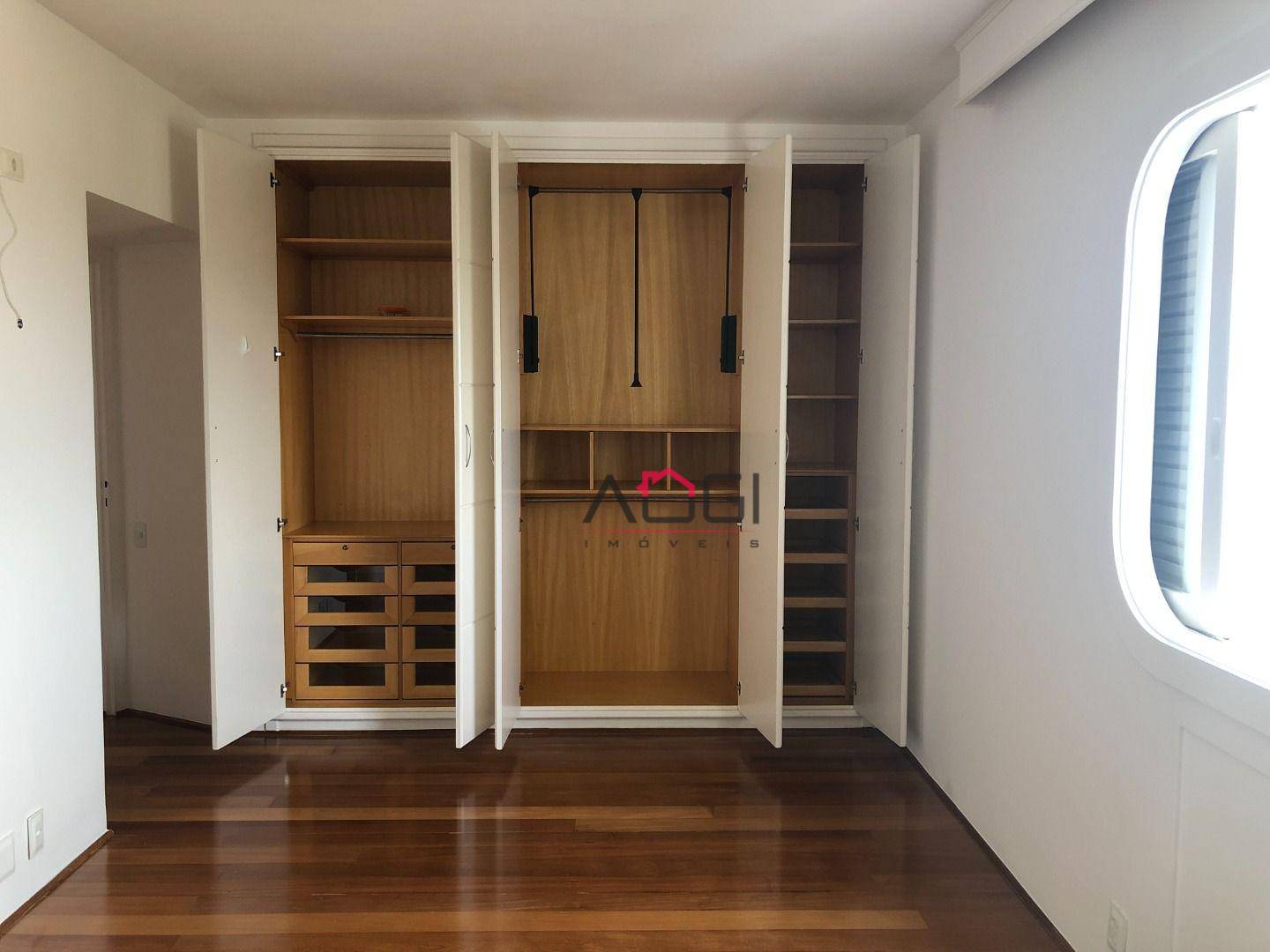 Apartamento à venda com 3 quartos, 210m² - Foto 30