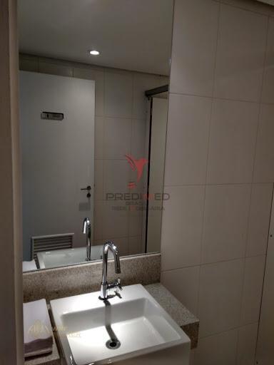 Apartamento à venda com 2 quartos, 70m² - Foto 3