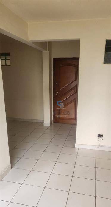 Apartamento à venda com 2 quartos, 63m² - Foto 2