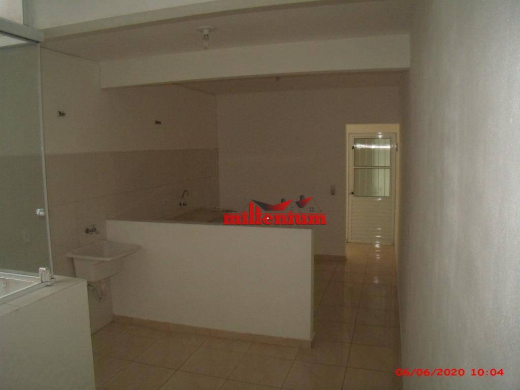 Apartamento para alugar com 1 quarto, 40m² - Foto 2