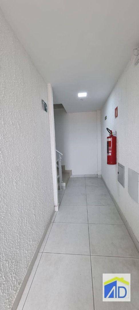 Apartamento à venda com 1 quarto, 42m² - Foto 30