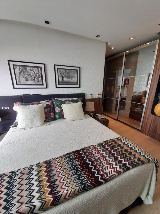 Apartamento à venda com 3 quartos, 157m² - Foto 12