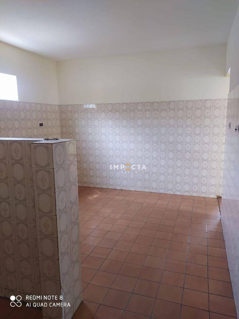 Casa à venda com 2 quartos, 108m² - Foto 14