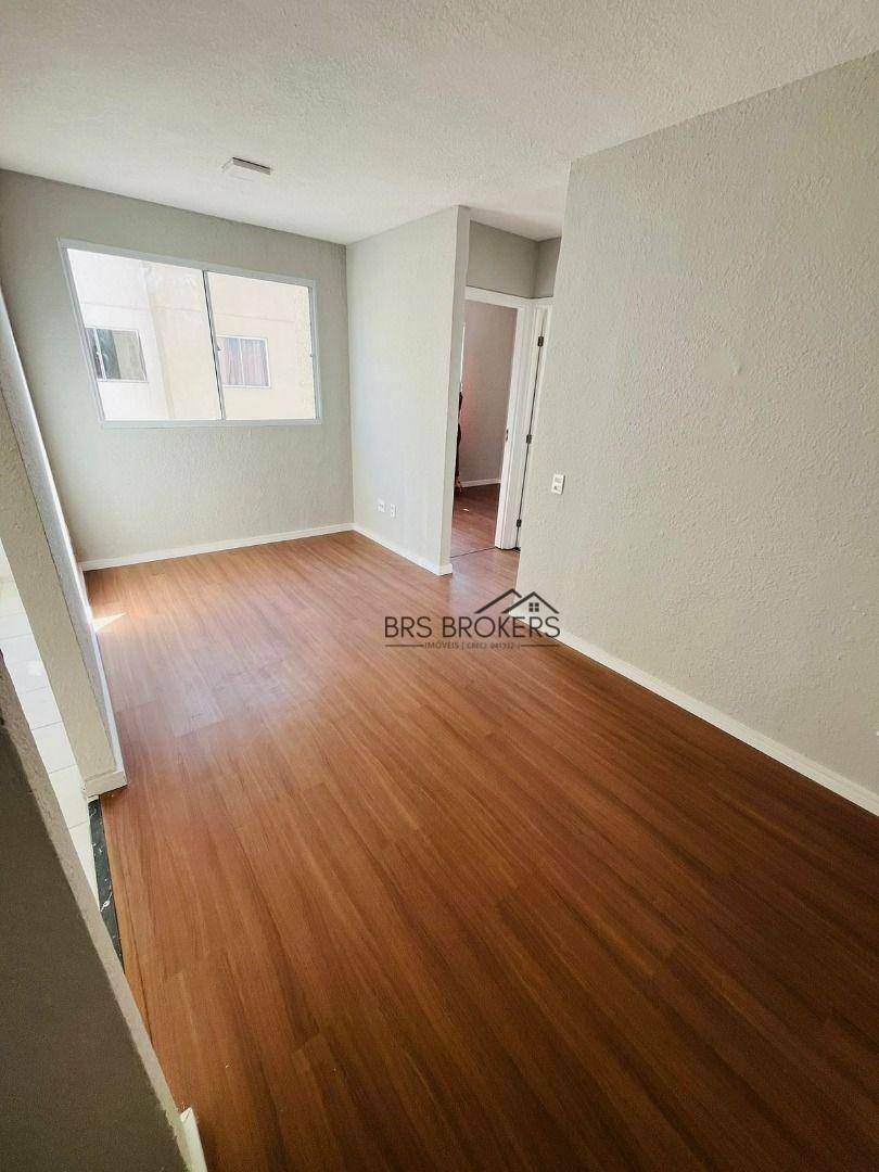 Apartamento à venda com 2 quartos, 44m² - Foto 4