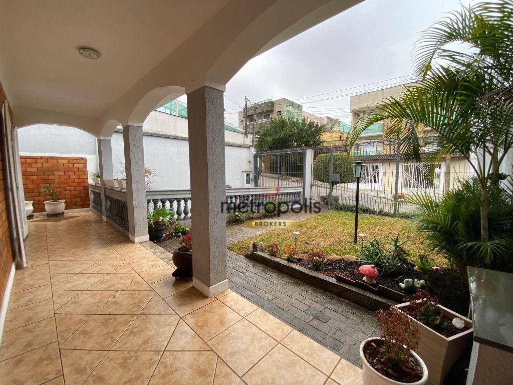 Casa à venda e aluguel com 4 quartos, 312m² - Foto 1