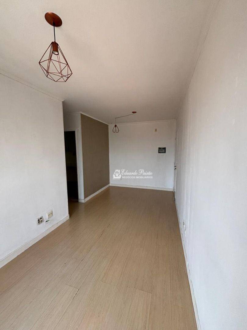 Apartamento à venda com 2 quartos, 53m² - Foto 2