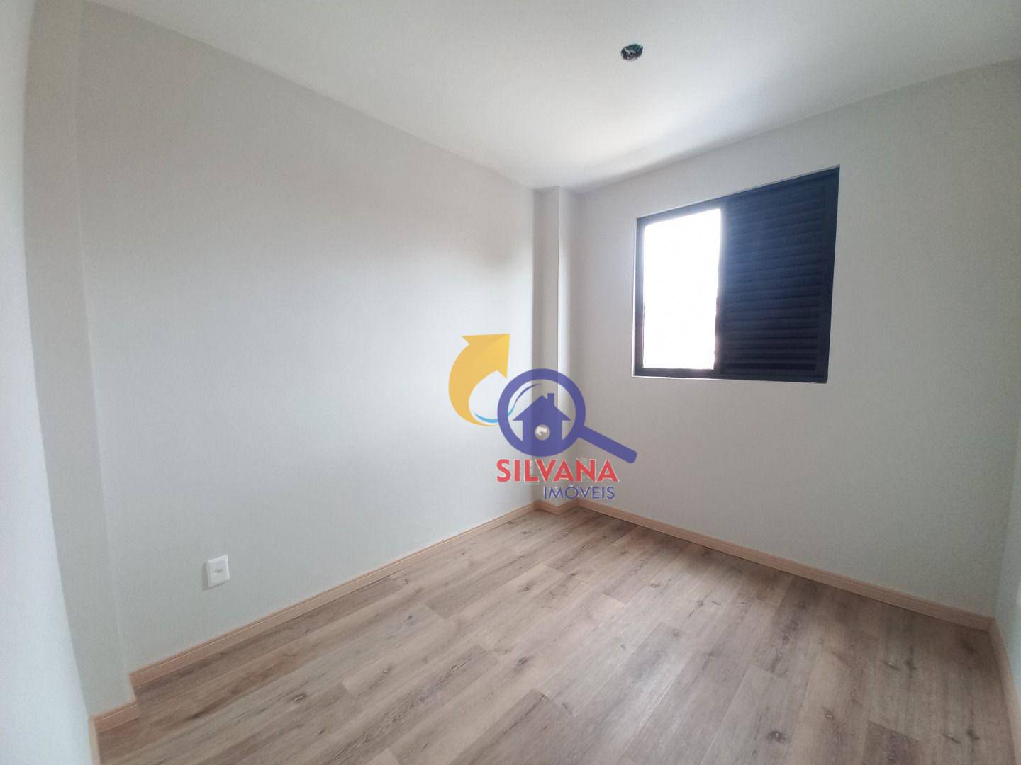 Casa à venda com 3 quartos, 90m² - Foto 5