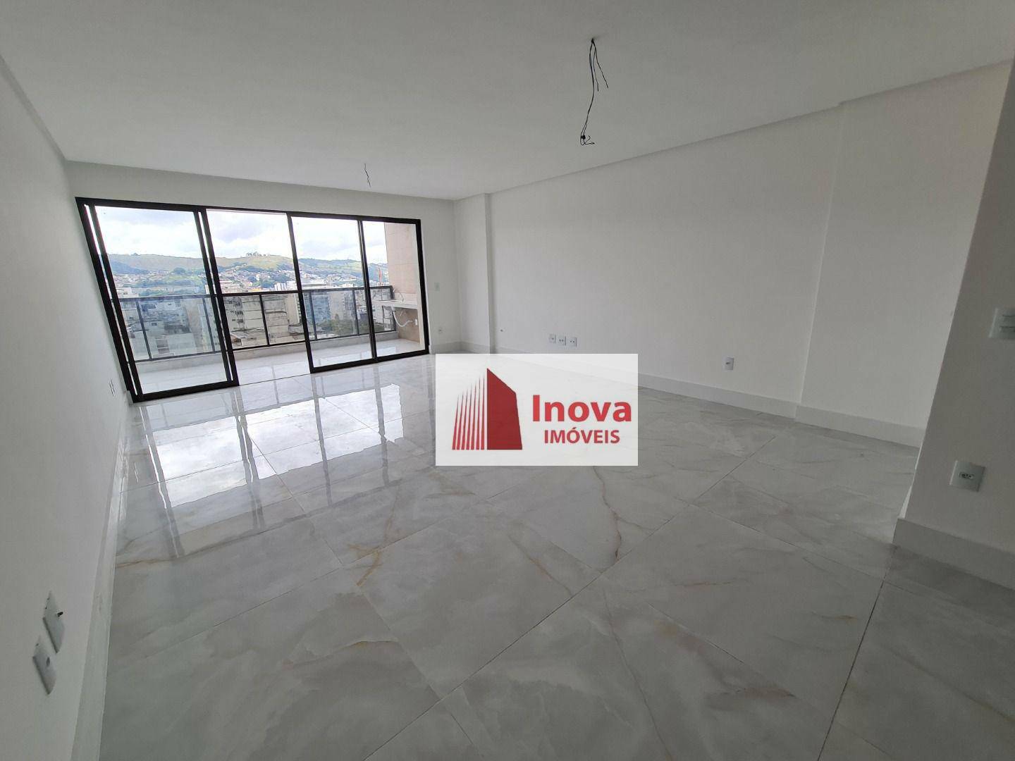 Apartamento à venda com 4 quartos, 225m² - Foto 6