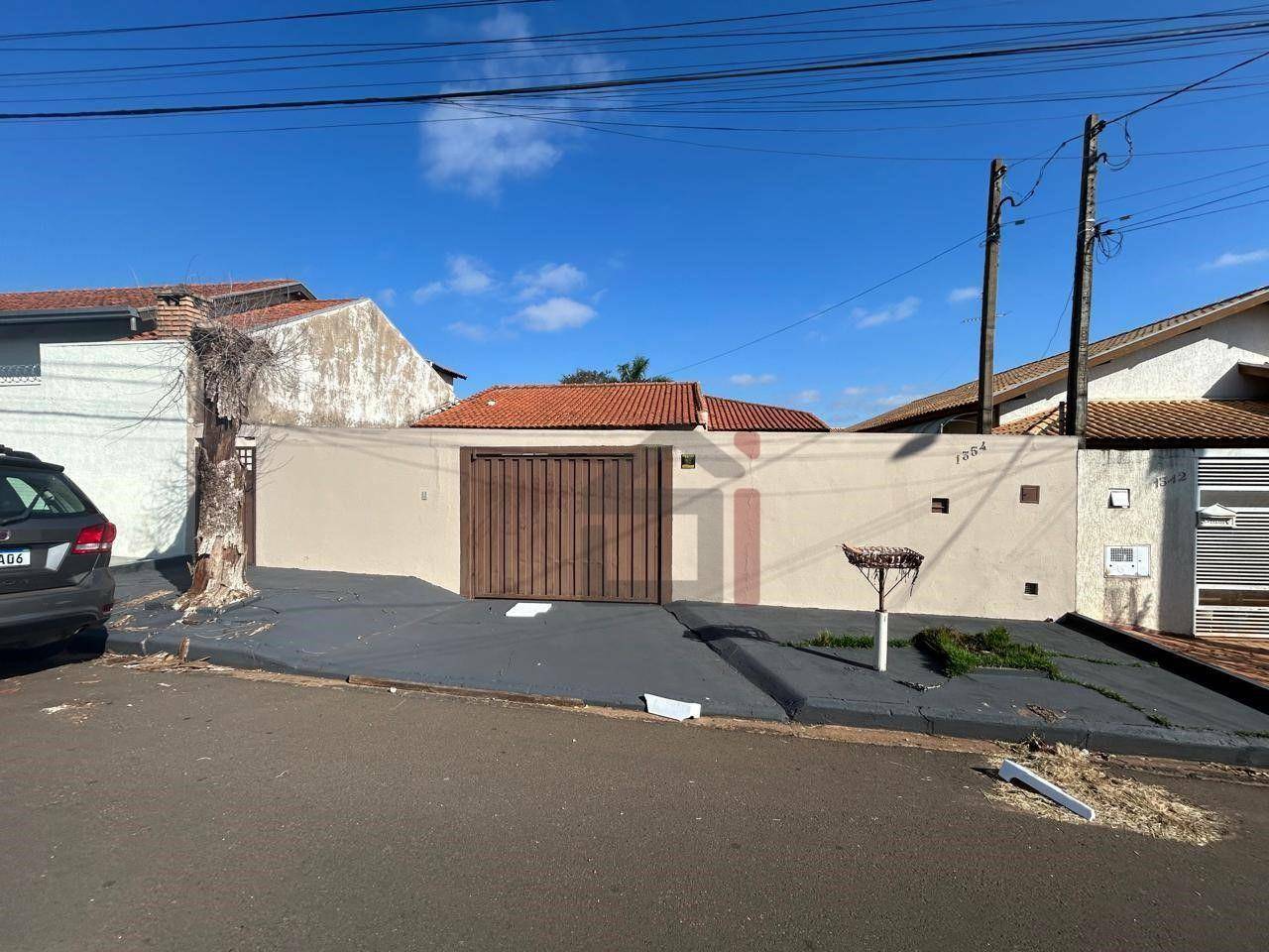 Casa para alugar com 3 quartos - Foto 1