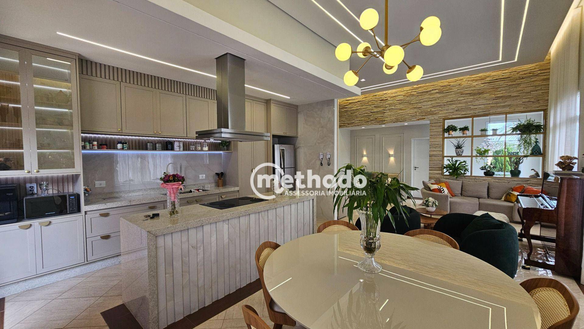 Casa à venda com 3 quartos, 255m² - Foto 9