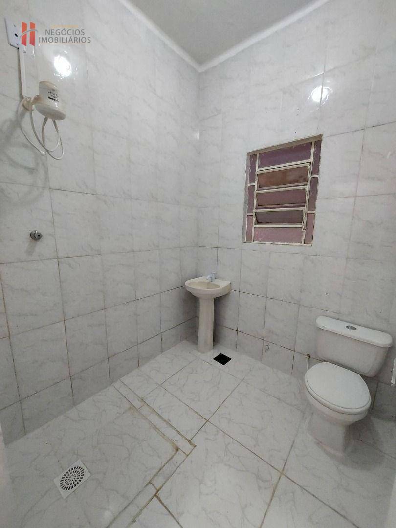 Casa à venda com 3 quartos, 220m² - Foto 17