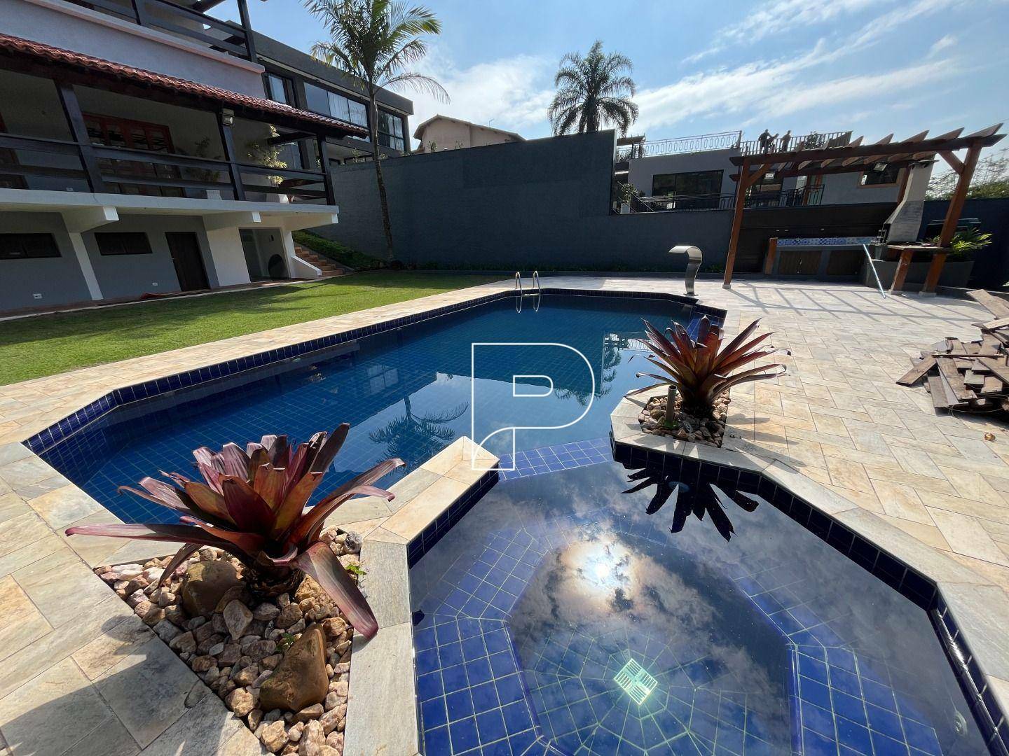 Casa de Condomínio para alugar com 4 quartos, 570m² - Foto 24