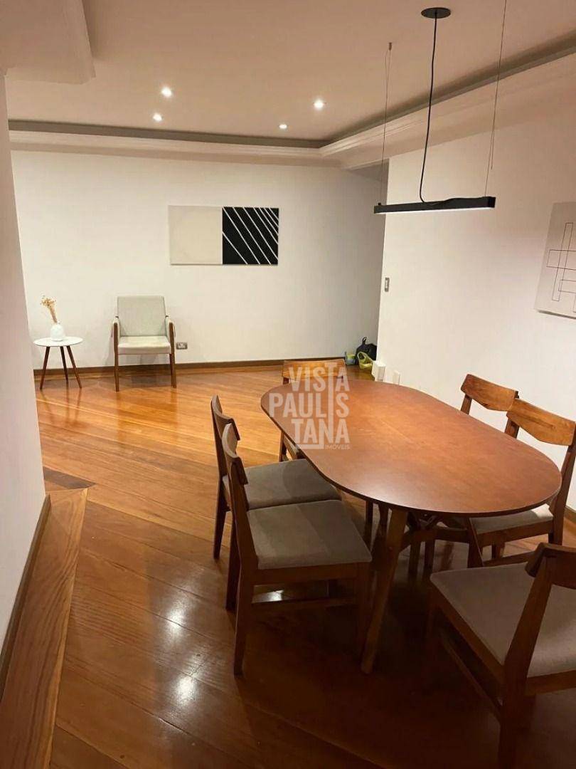 Apartamento à venda com 3 quartos, 150m² - Foto 2