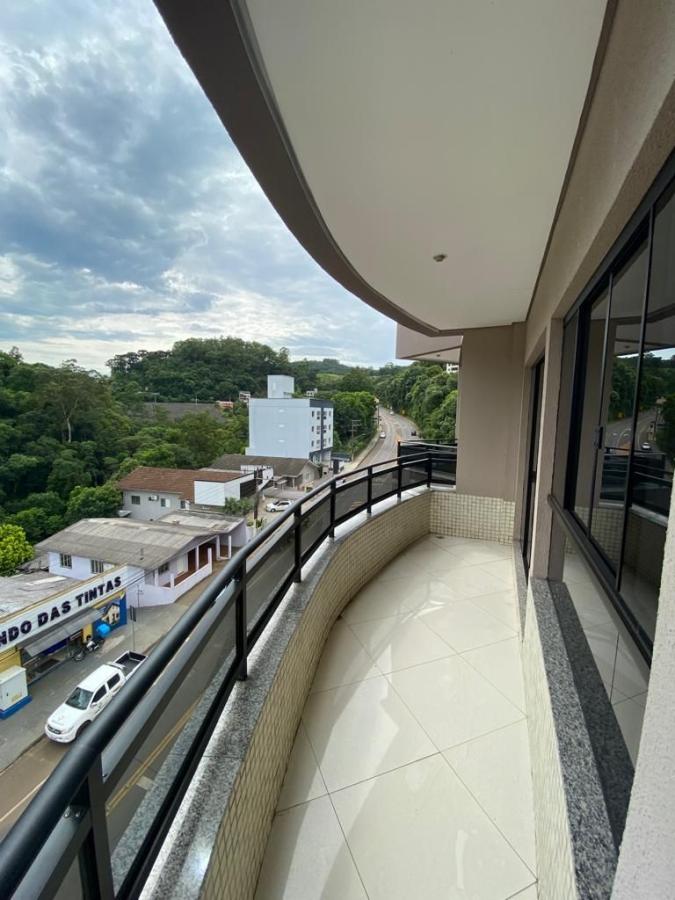 Apartamento à venda com 3 quartos, 211m² - Foto 9