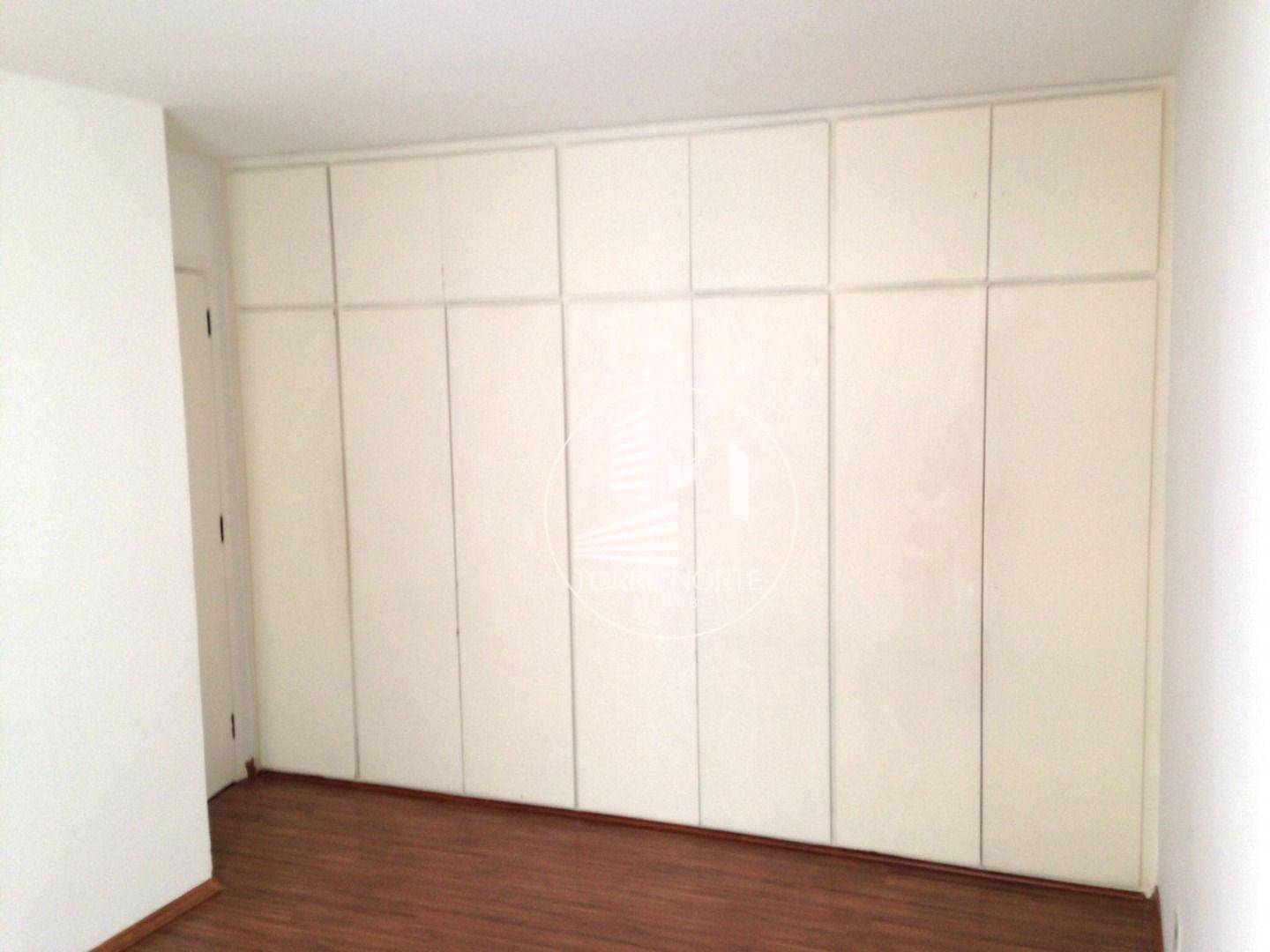 Apartamento à venda com 4 quartos, 153m² - Foto 15