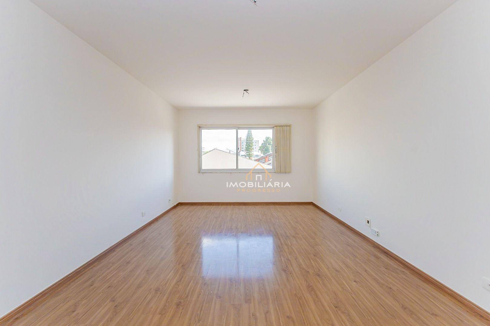 Apartamento à venda com 2 quartos, 70m² - Foto 3