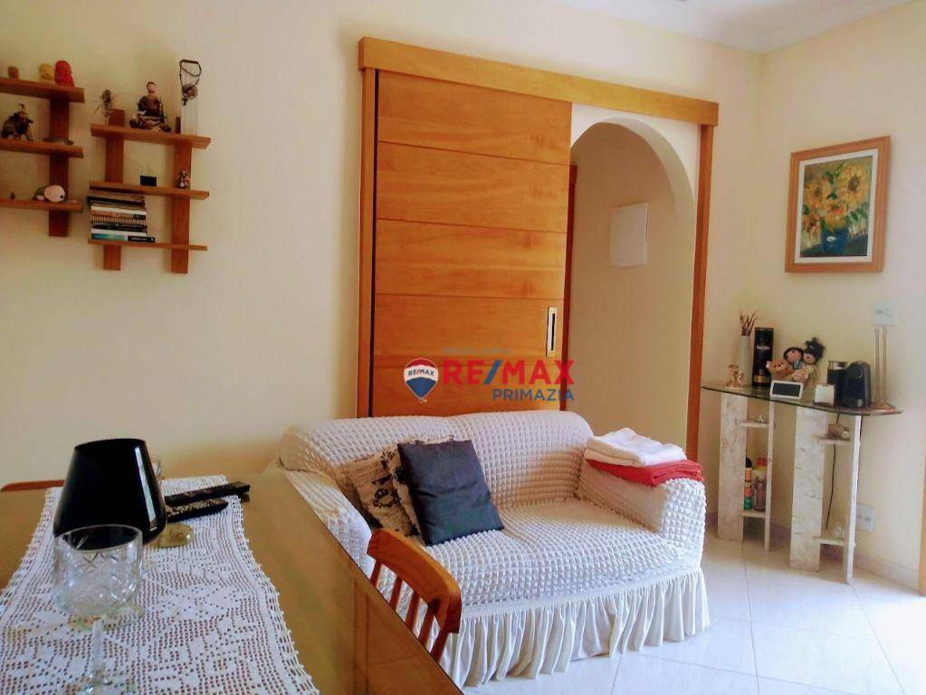 Apartamento à venda com 2 quartos, 45m² - Foto 3