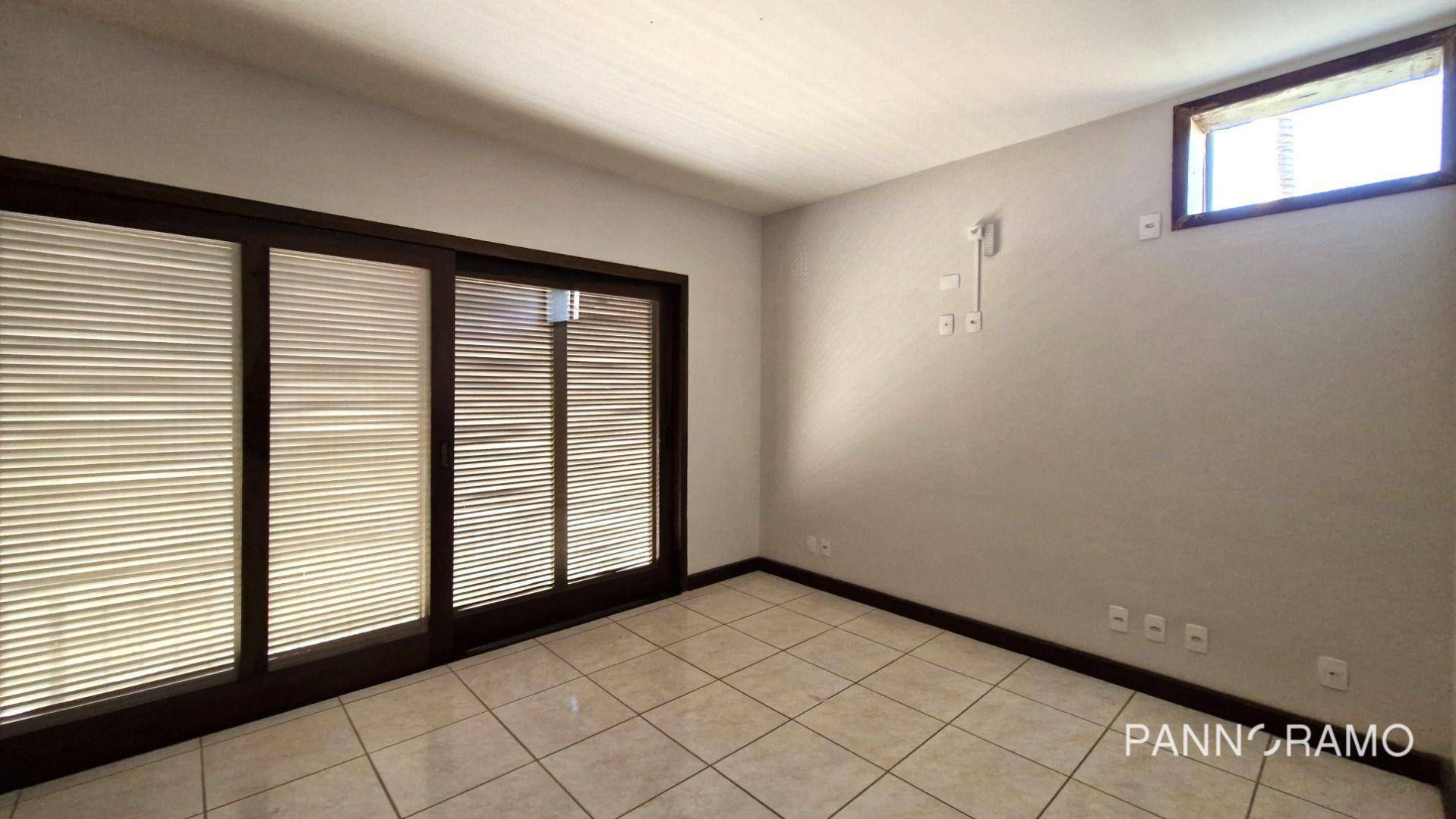Casa para alugar com 5 quartos, 920m² - Foto 35