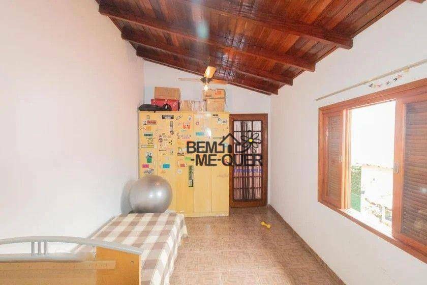 Casa à venda com 5 quartos, 208m² - Foto 52