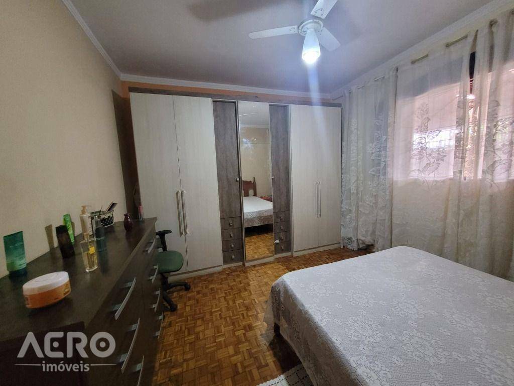 Casa à venda com 2 quartos, 80m² - Foto 23